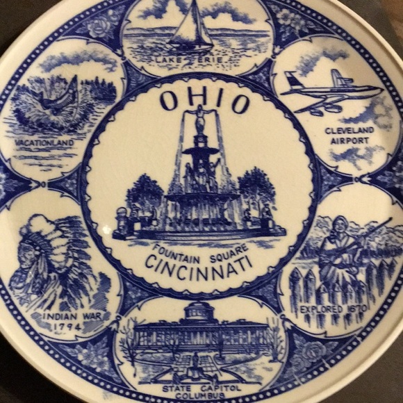 Vintage Ohio 1960s Tourist Souvenir Blue & White Ceramic Plate Collector Decor - Picture 16 of 17